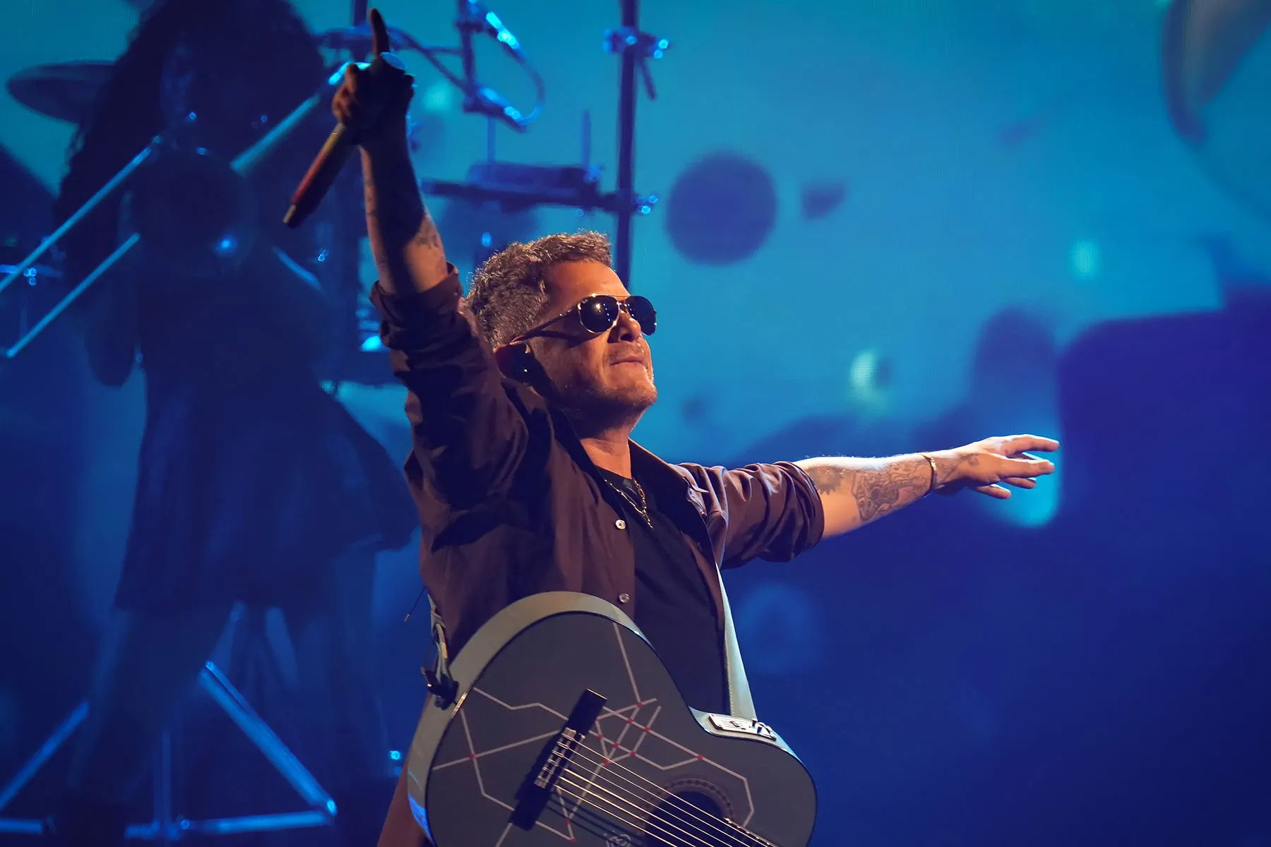 Alejandro Sanz performs during the second show of his tour ¿Y Ahora Qué? in Puebla, México on September 4th, 2025.